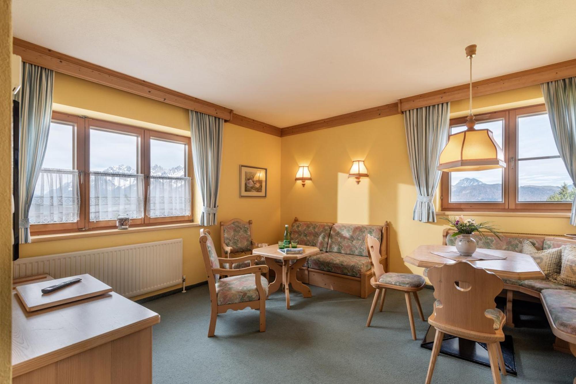 Hotel Hochfeldalm St. Johann in Tirol Exterior foto